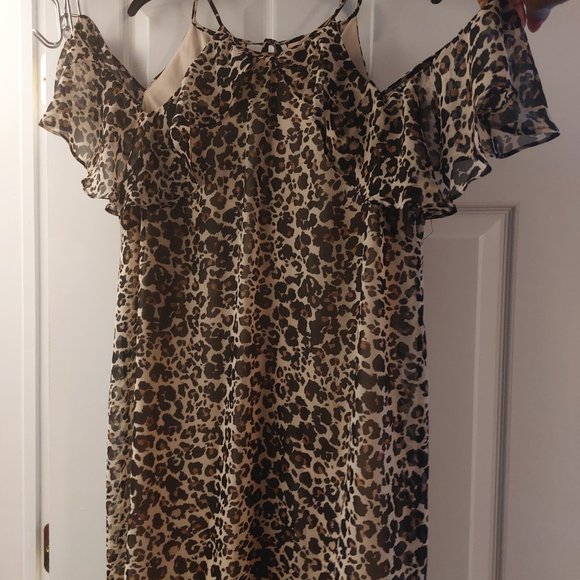 Dress - Picture 3 of 3